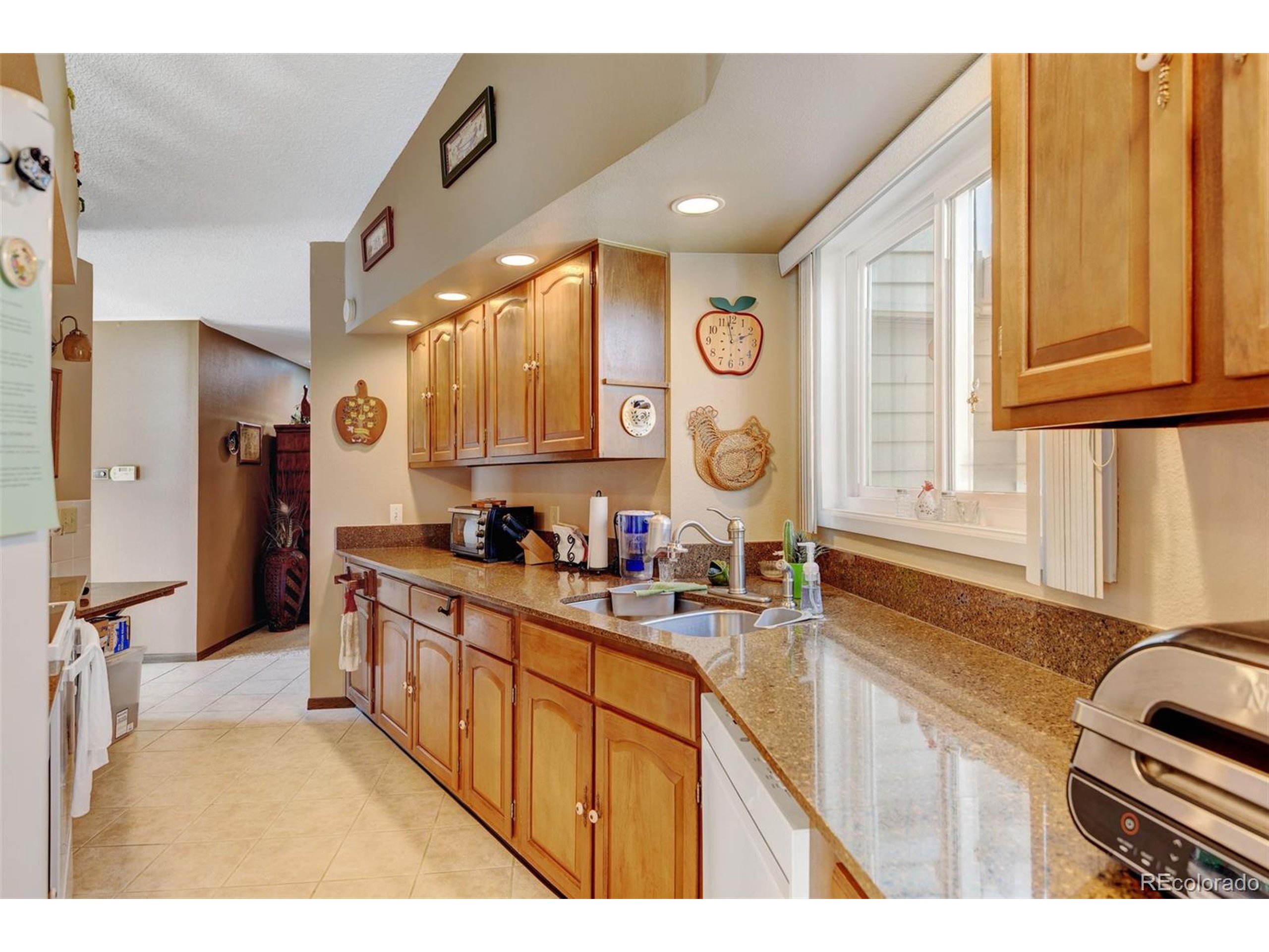 45 Scott Dr S