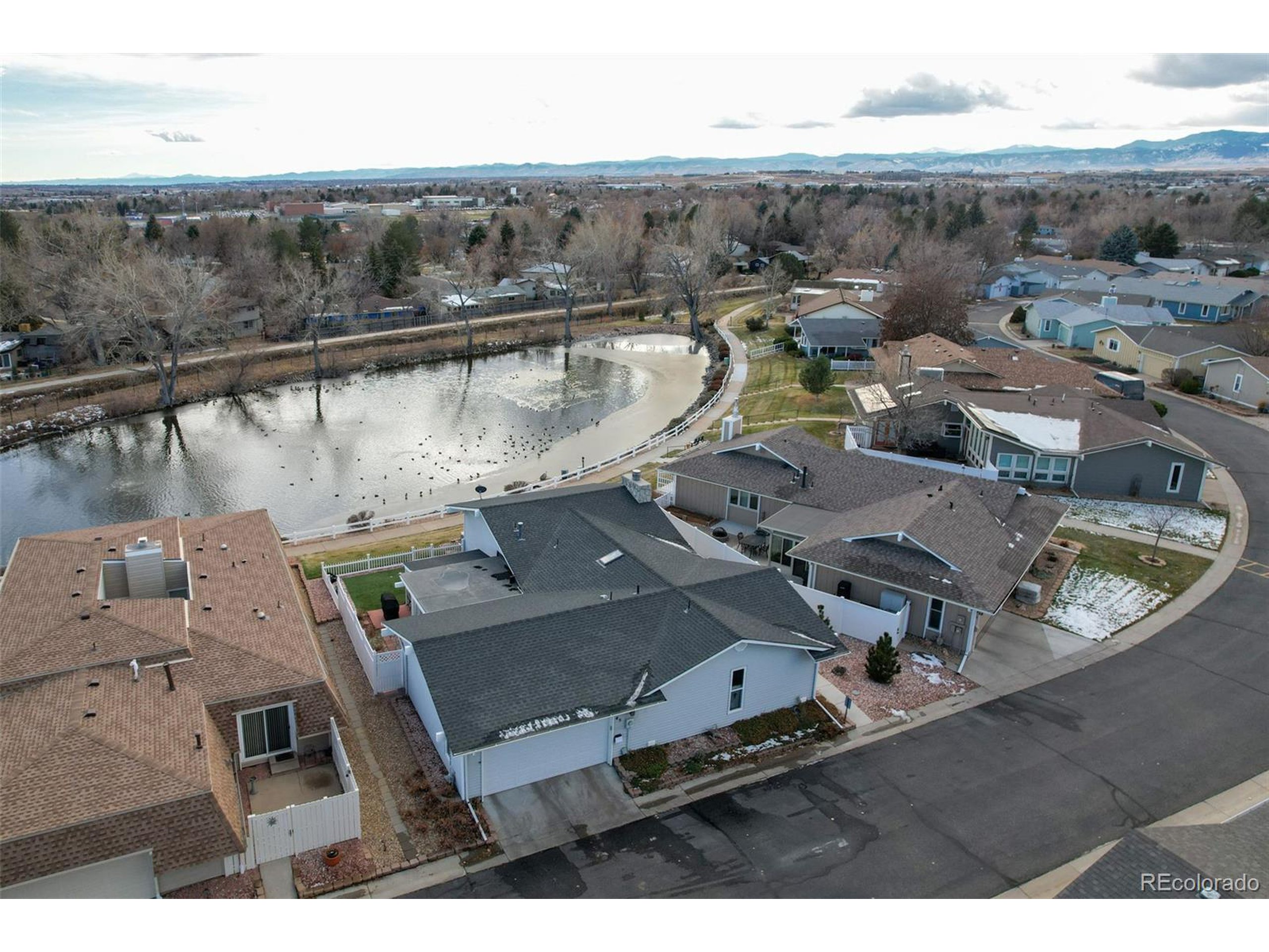 45 Scott Dr S