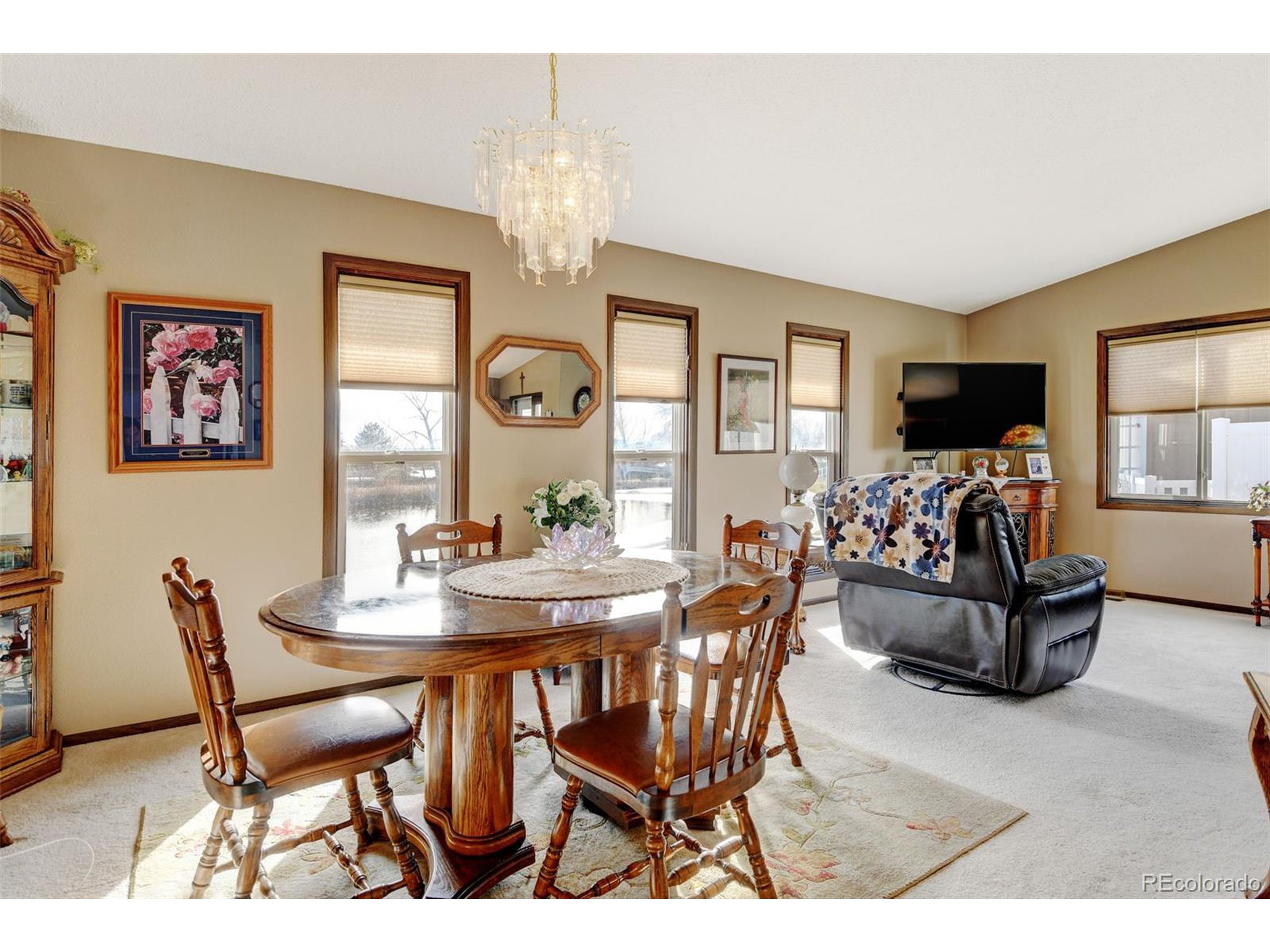 45 Scott Dr S