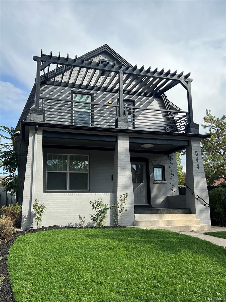 544 N Logan Street