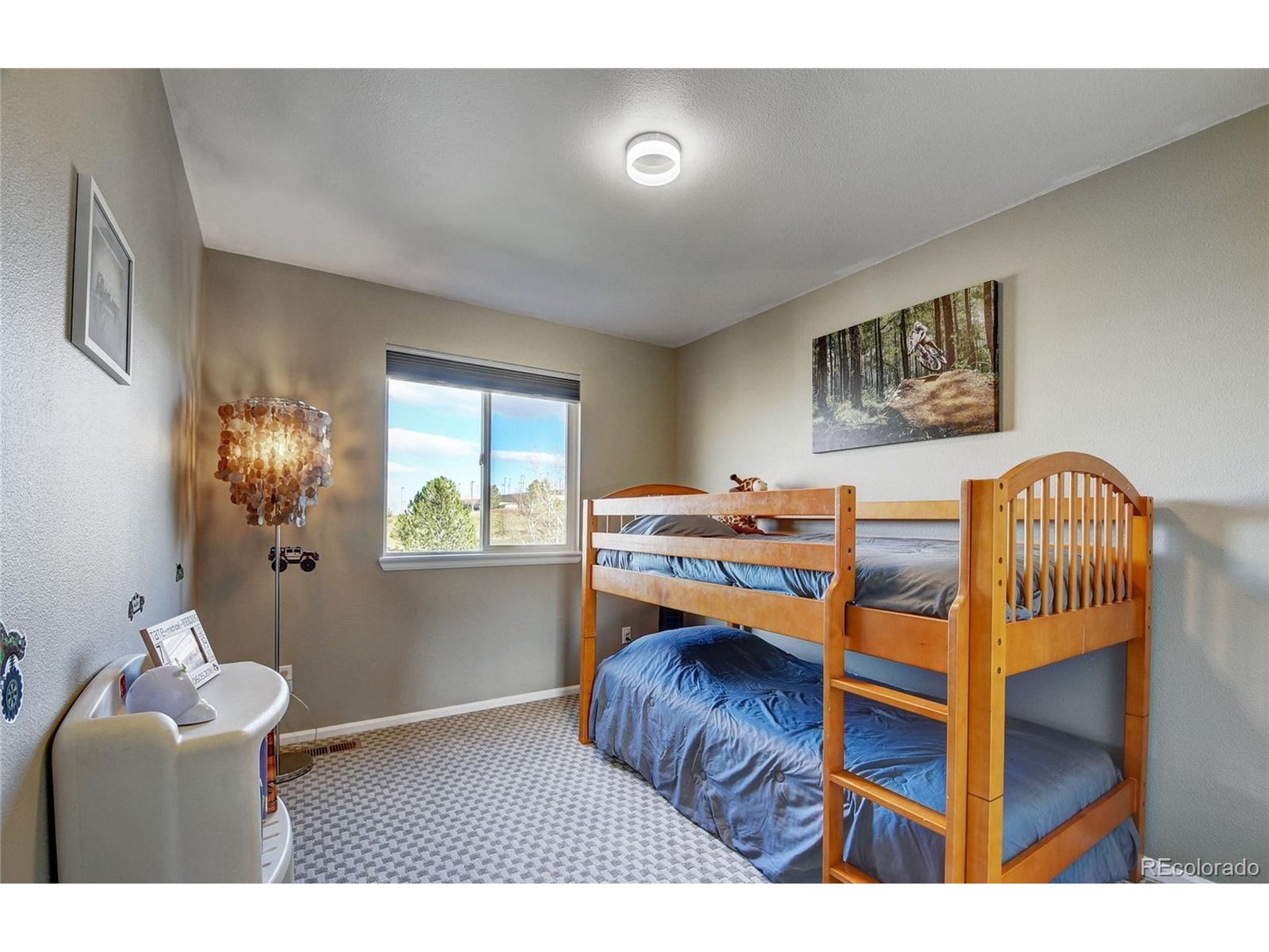 3120 E Yarrow Cir
