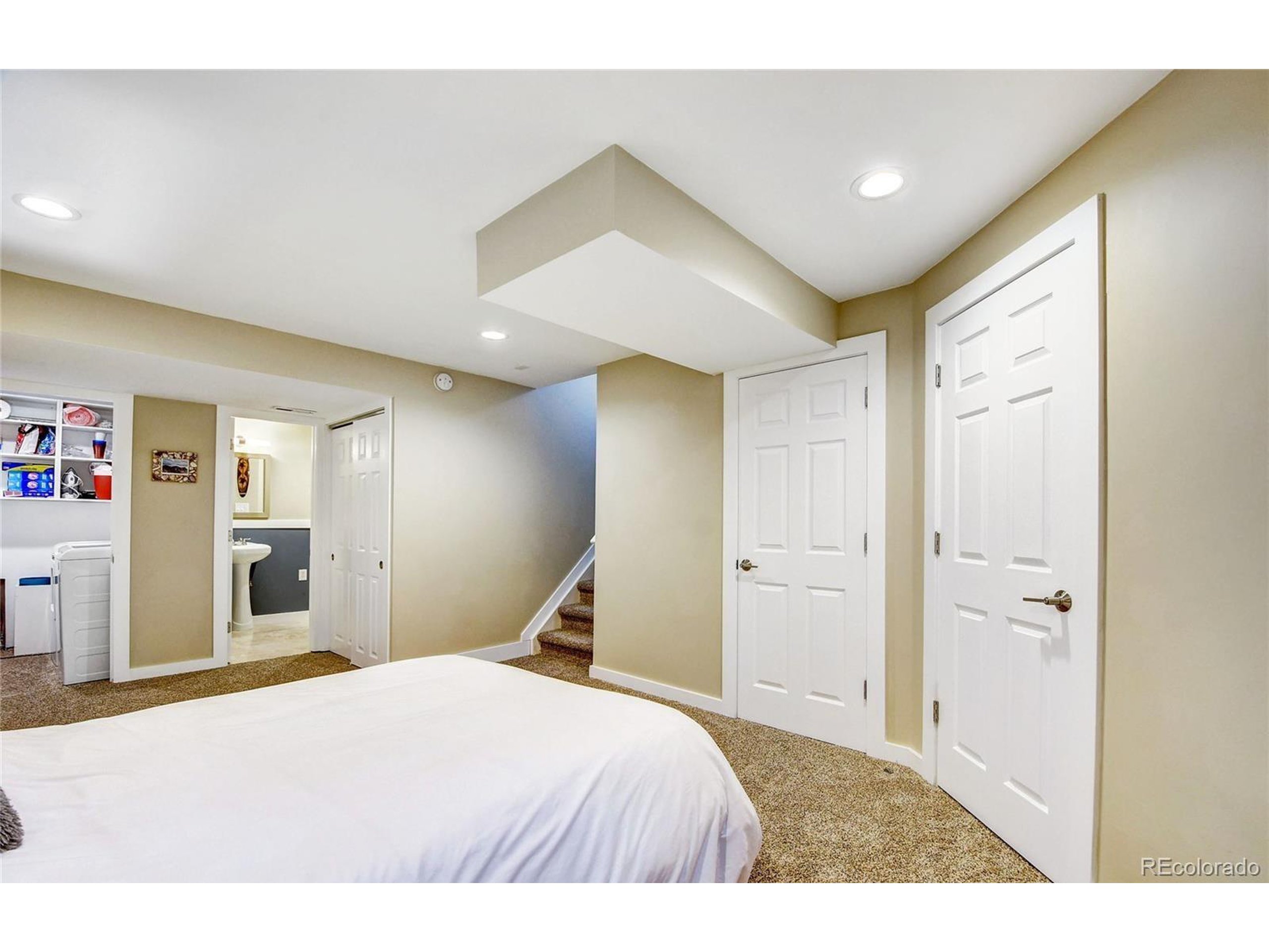 3120 E Yarrow Cir