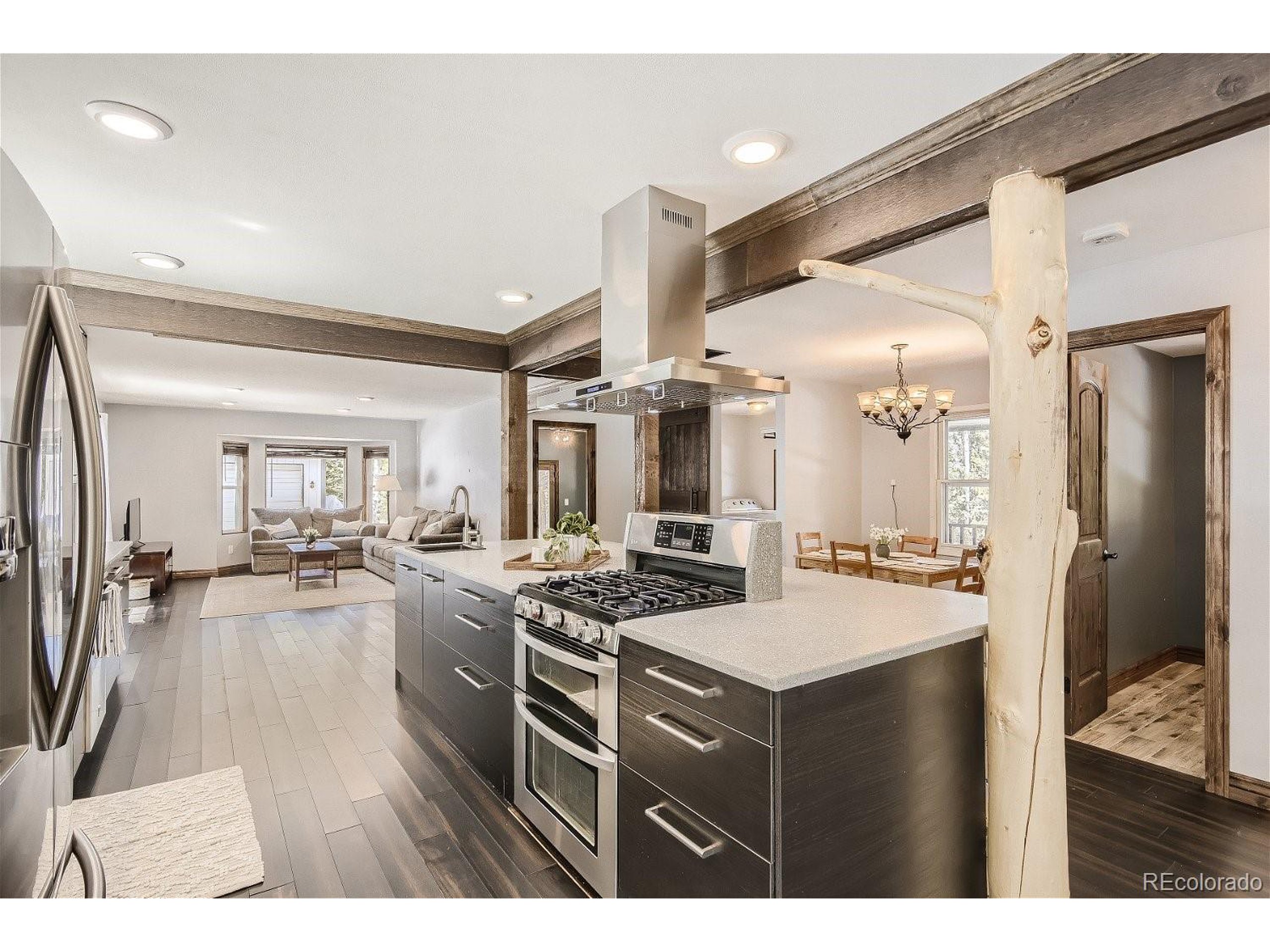 88 Valley View Dr