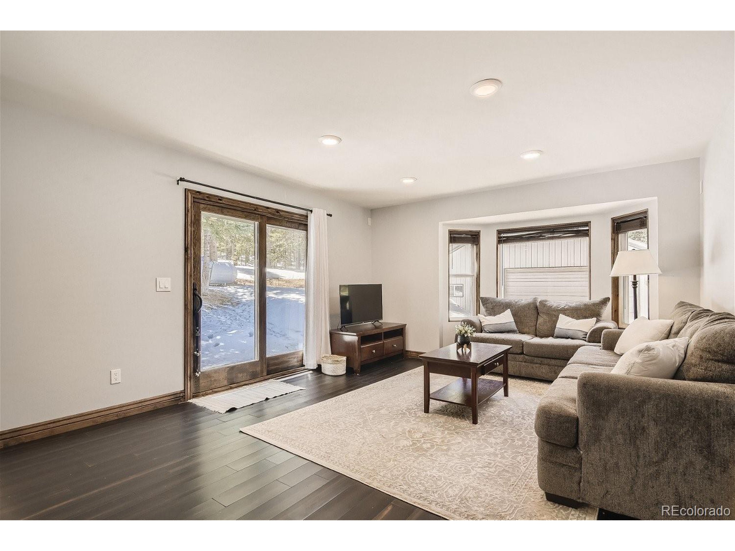 88 Valley View Dr