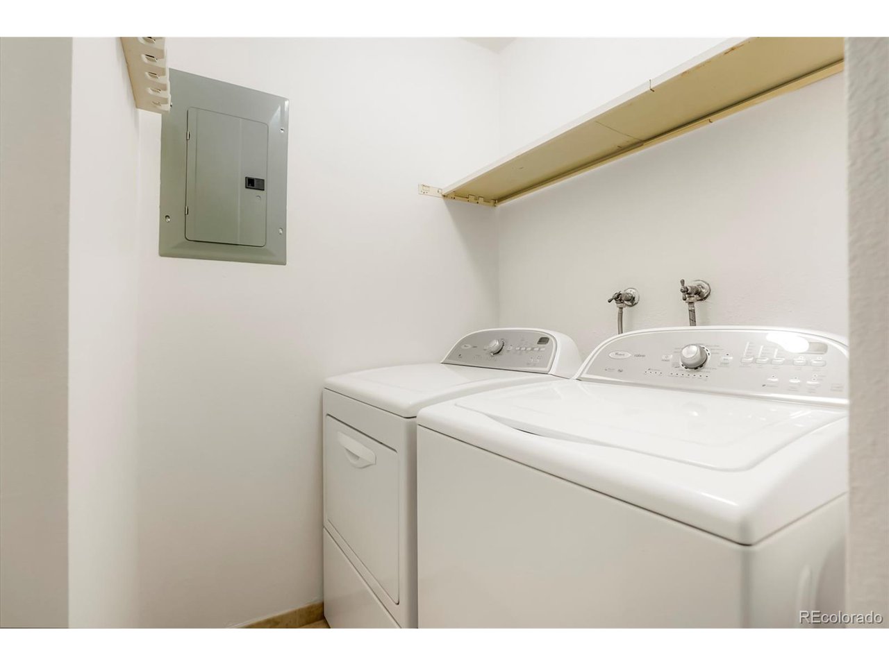 3452 S Eagle St 101