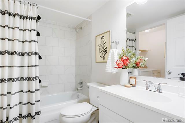 3452 S Eagle Street Unit: 101