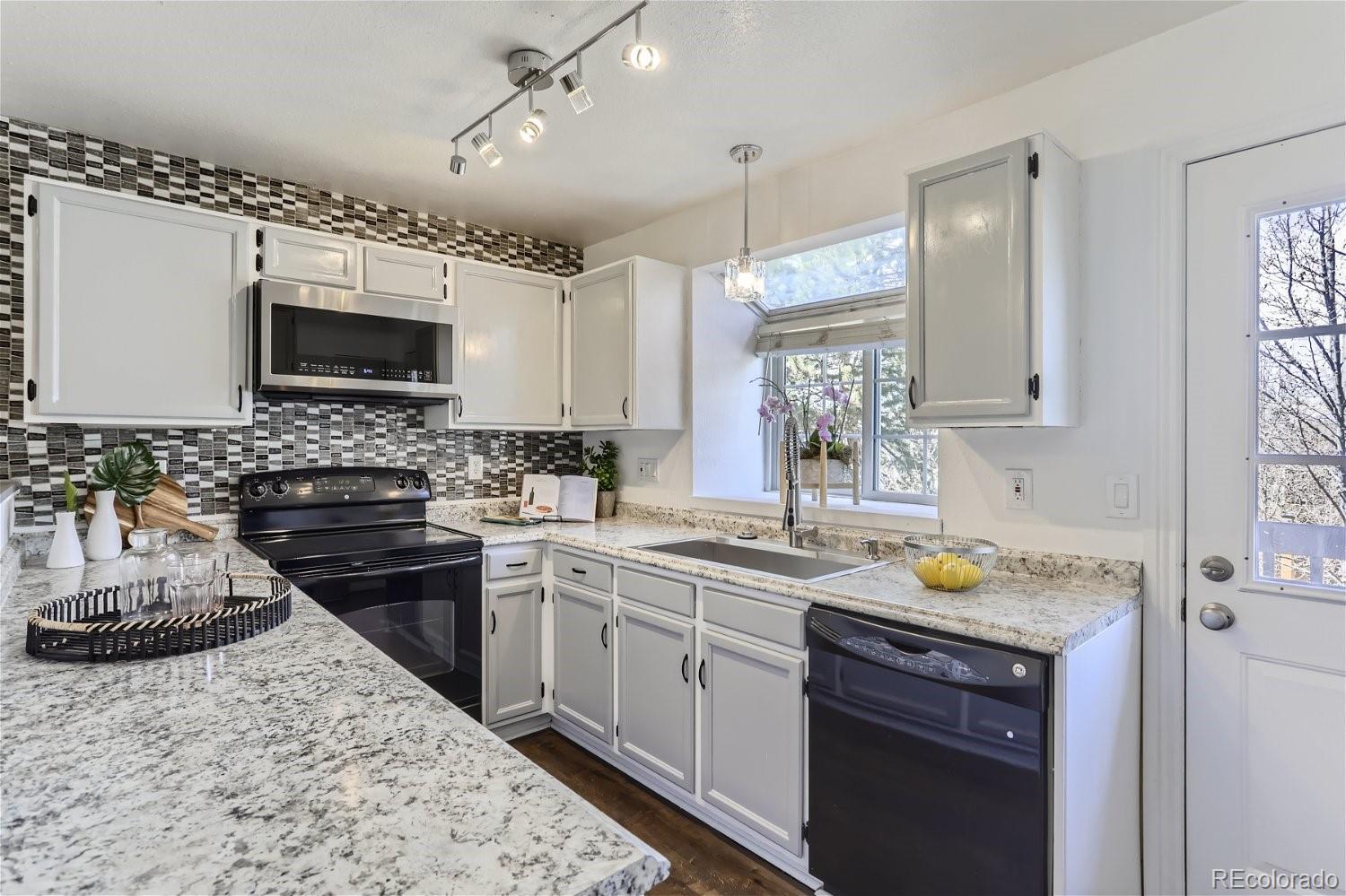 1209 S Flower Circle Unit: A