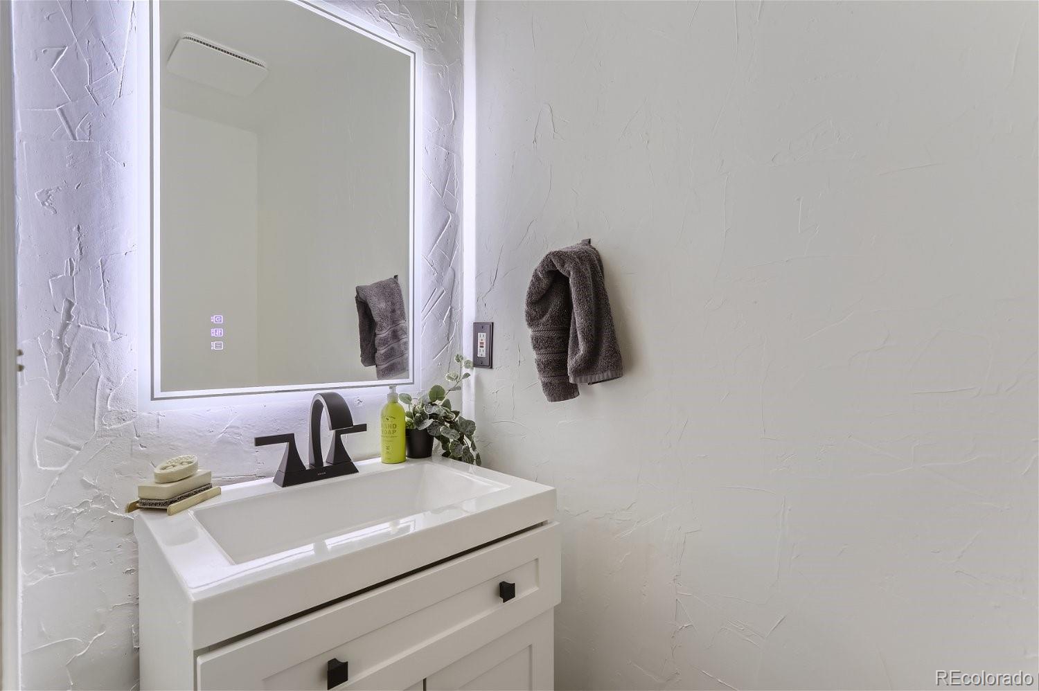 1209 S Flower Circle Unit: A