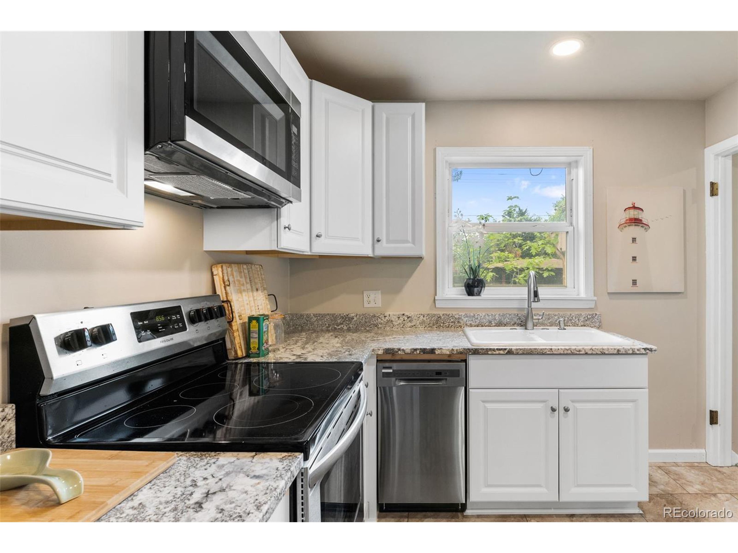 244 Muriel Dr