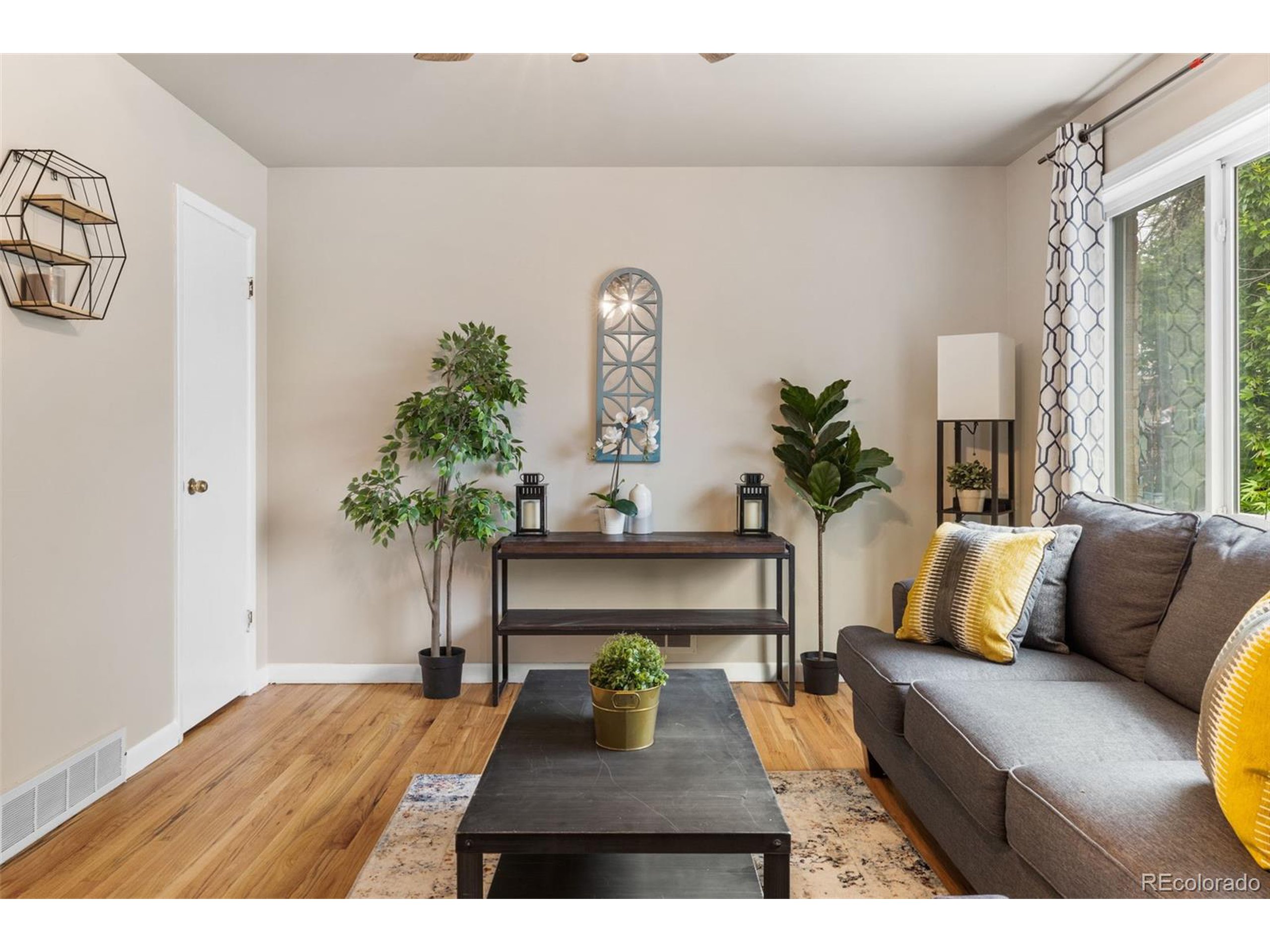 244 Muriel Dr
