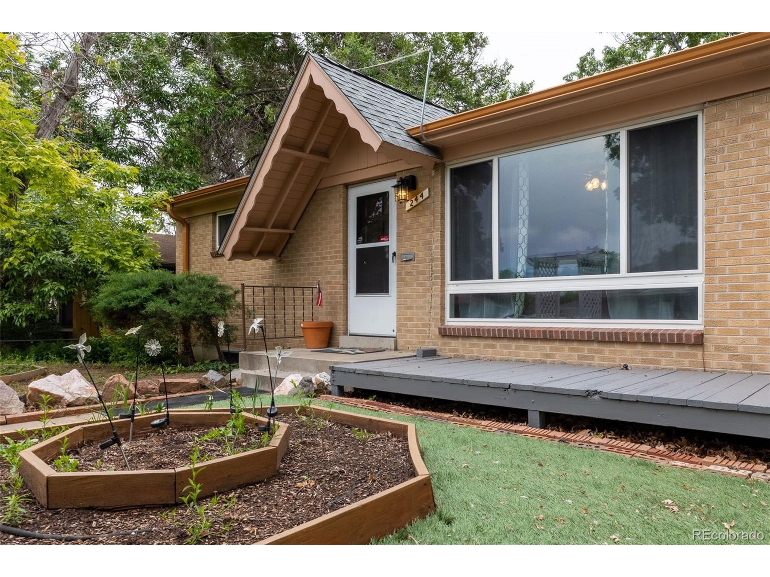 244 Muriel Dr