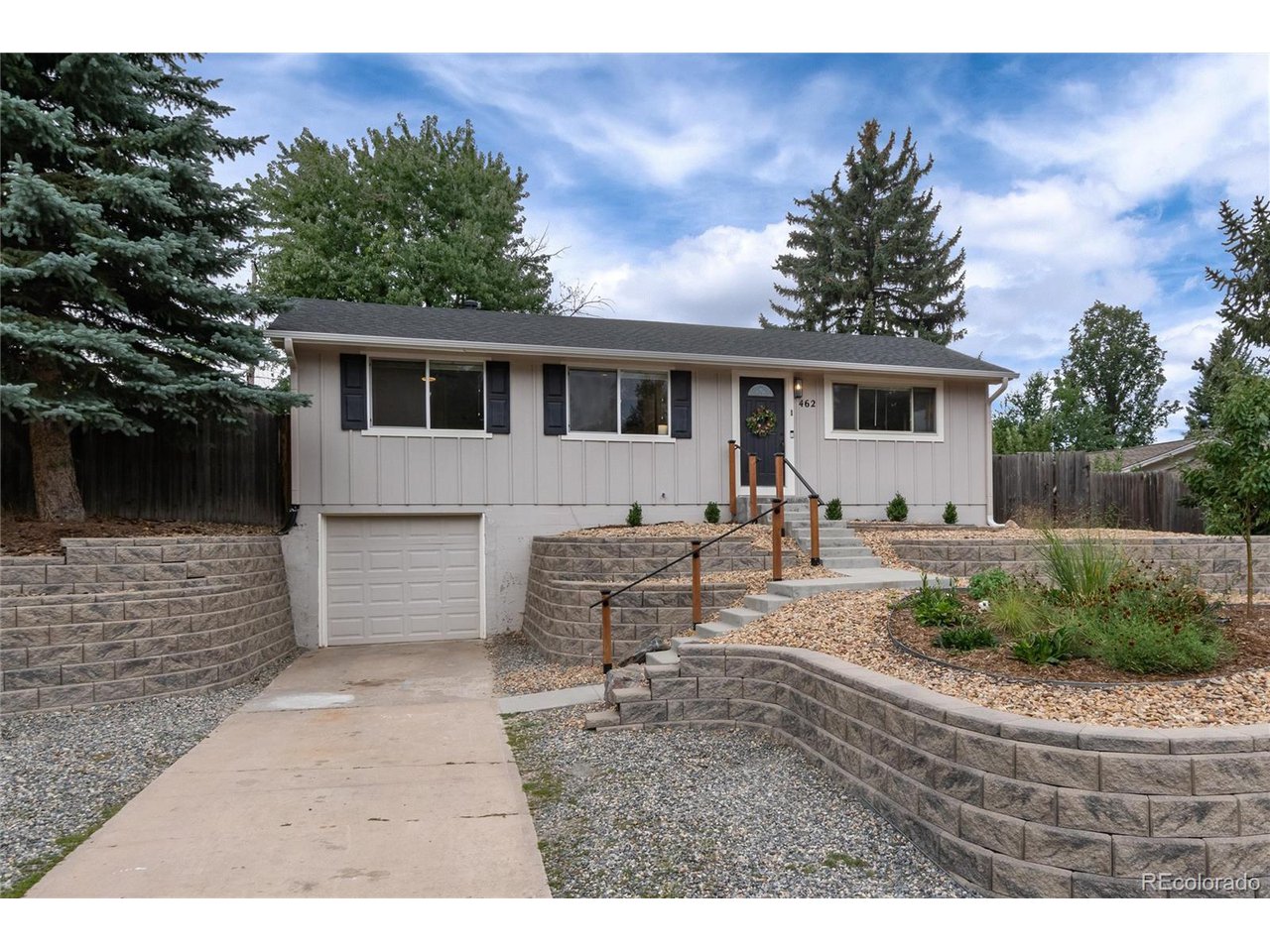 462 Vista Dr