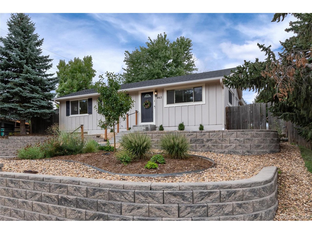 462 Vista Dr