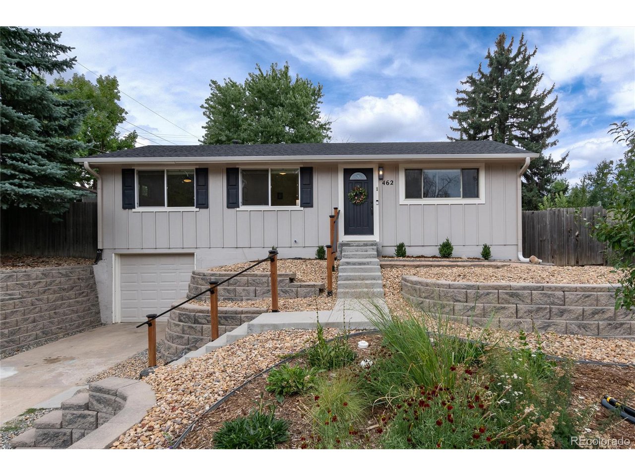 462 Vista Dr