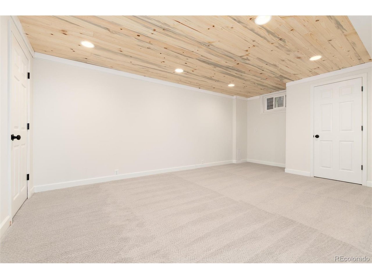 462 Vista Dr