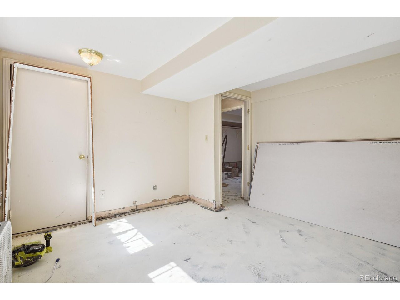 1140 Valkenburg Dr