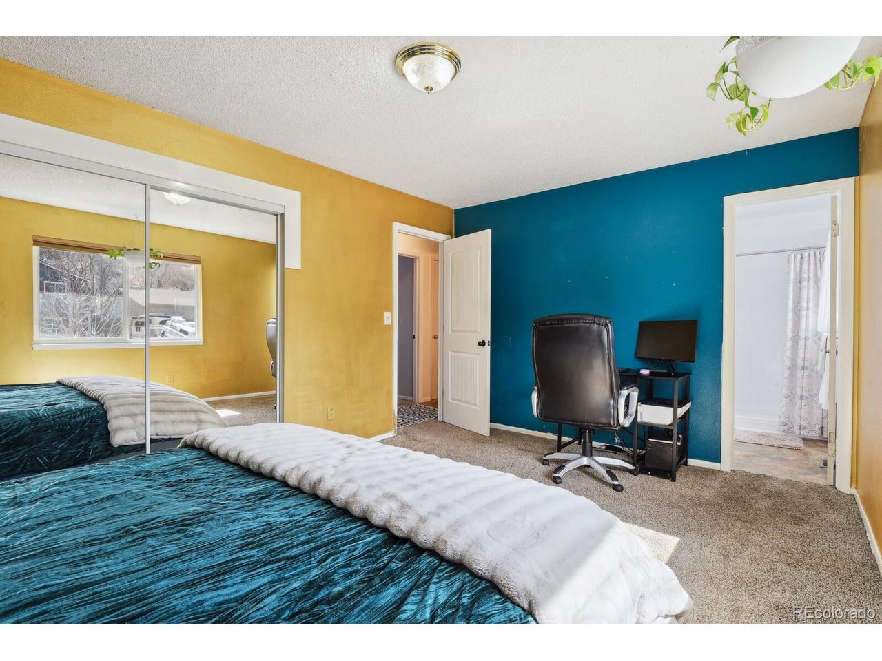 1140 Valkenburg Dr