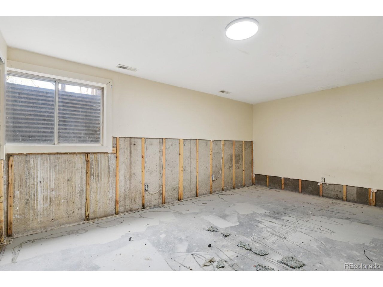 1140 Valkenburg Dr