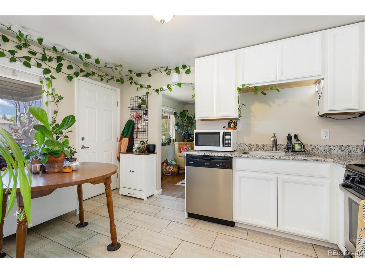 3824 N Clay St 3824, 3826, 3828