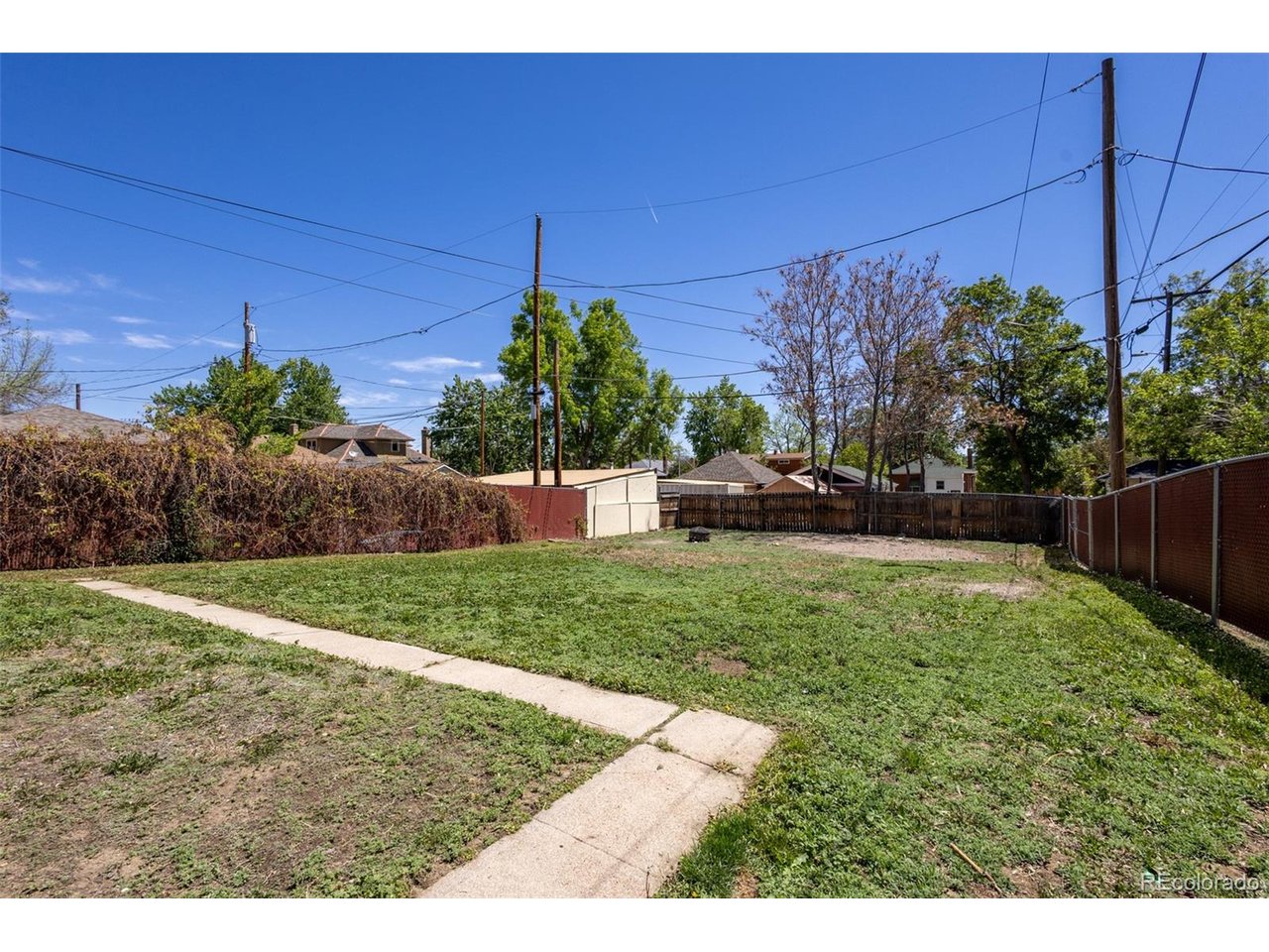 3824 N Clay St 3824, 3826, 3828