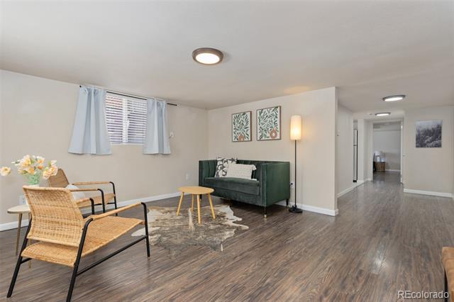 3824 N Clay Street Unit: 3824, 3826, 3828