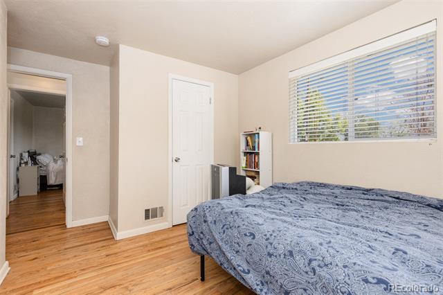 3824 N Clay Street Unit: 3824, 3826, 3828