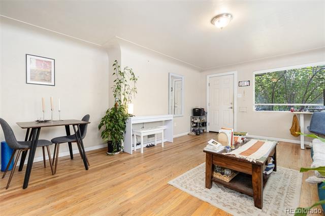 3824 N Clay Street Unit: 3824, 3826, 3828