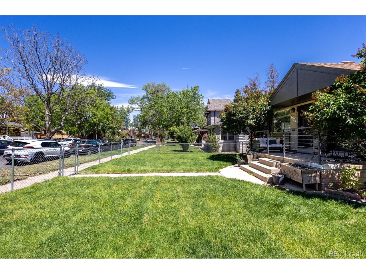 3824 N Clay St 3824, 3826, 3828