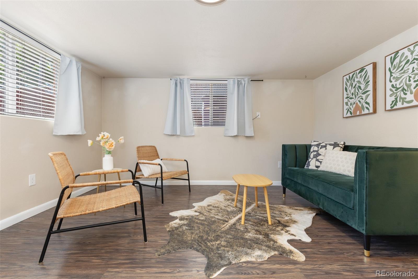 3824 N Clay Street Unit: 3824, 3826, 3828