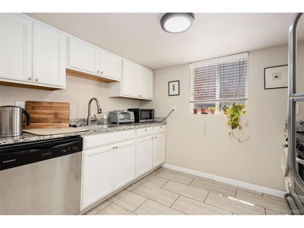 3824 N Clay St 3824, 3826, 3828