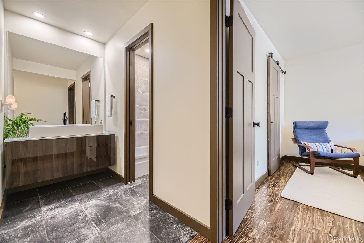 2557 S Dover Street Unit: 70