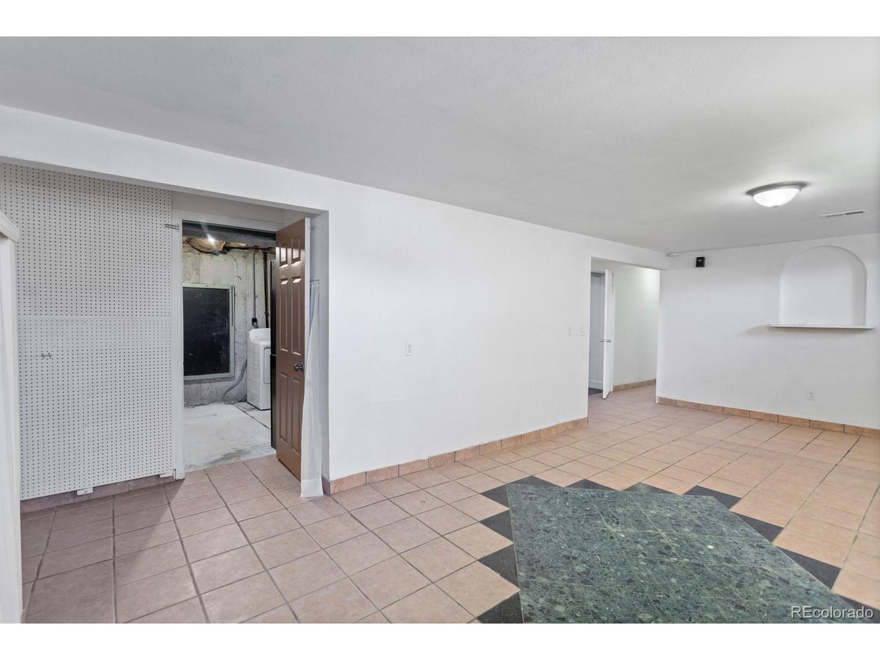 8522 Wagner Dr