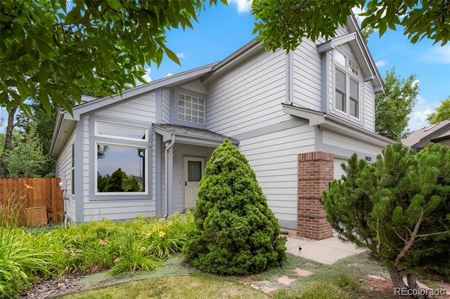 18628 E Grand Circle