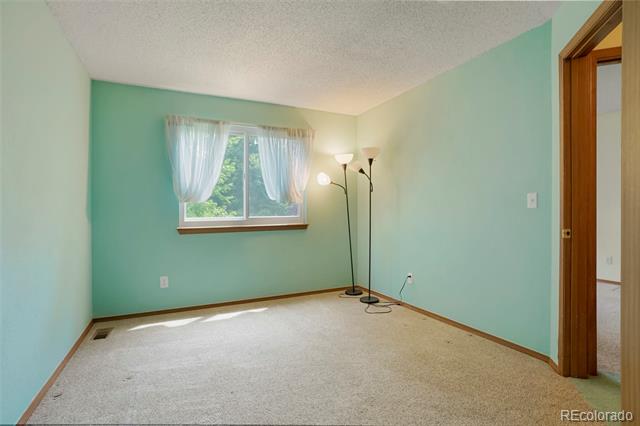 18628 E Grand Circle