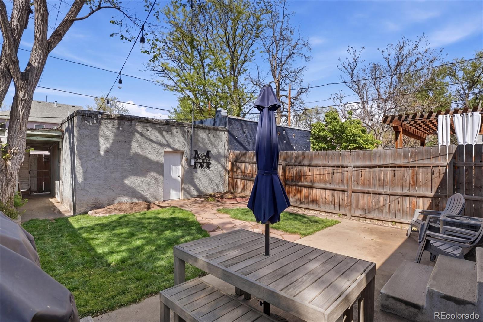 3339 W Moncrieff Place