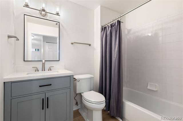 8500 E Jefferson Avenue Unit: 3C