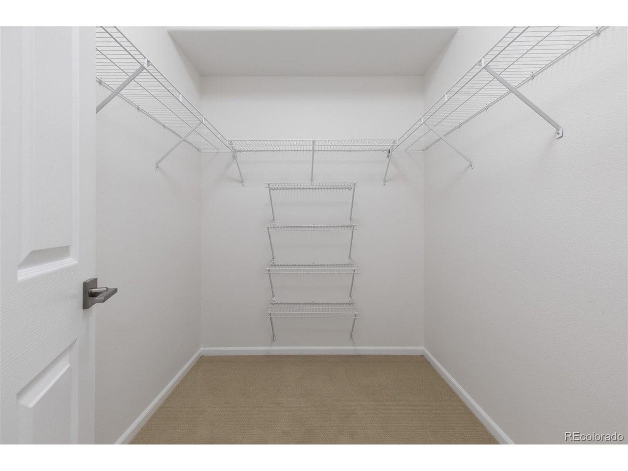 8500 E Jefferson Ave 3C