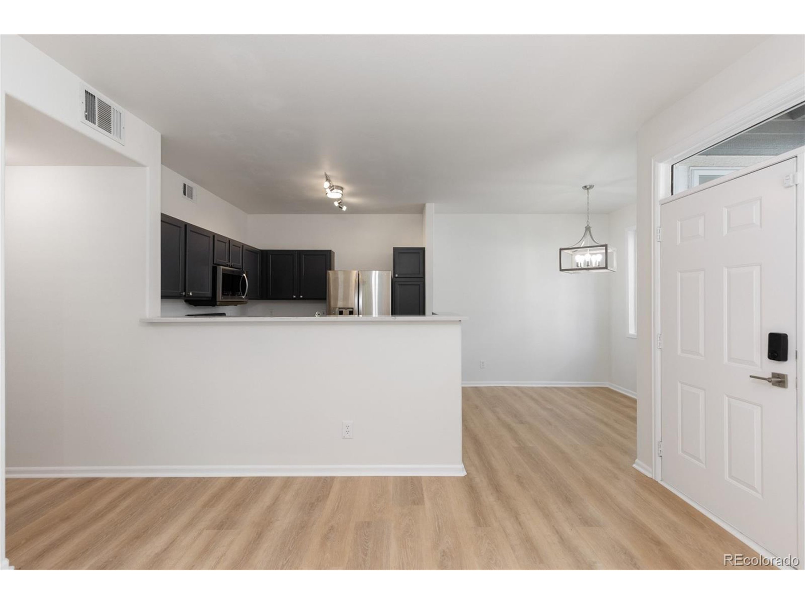 8500 E Jefferson Ave 3C