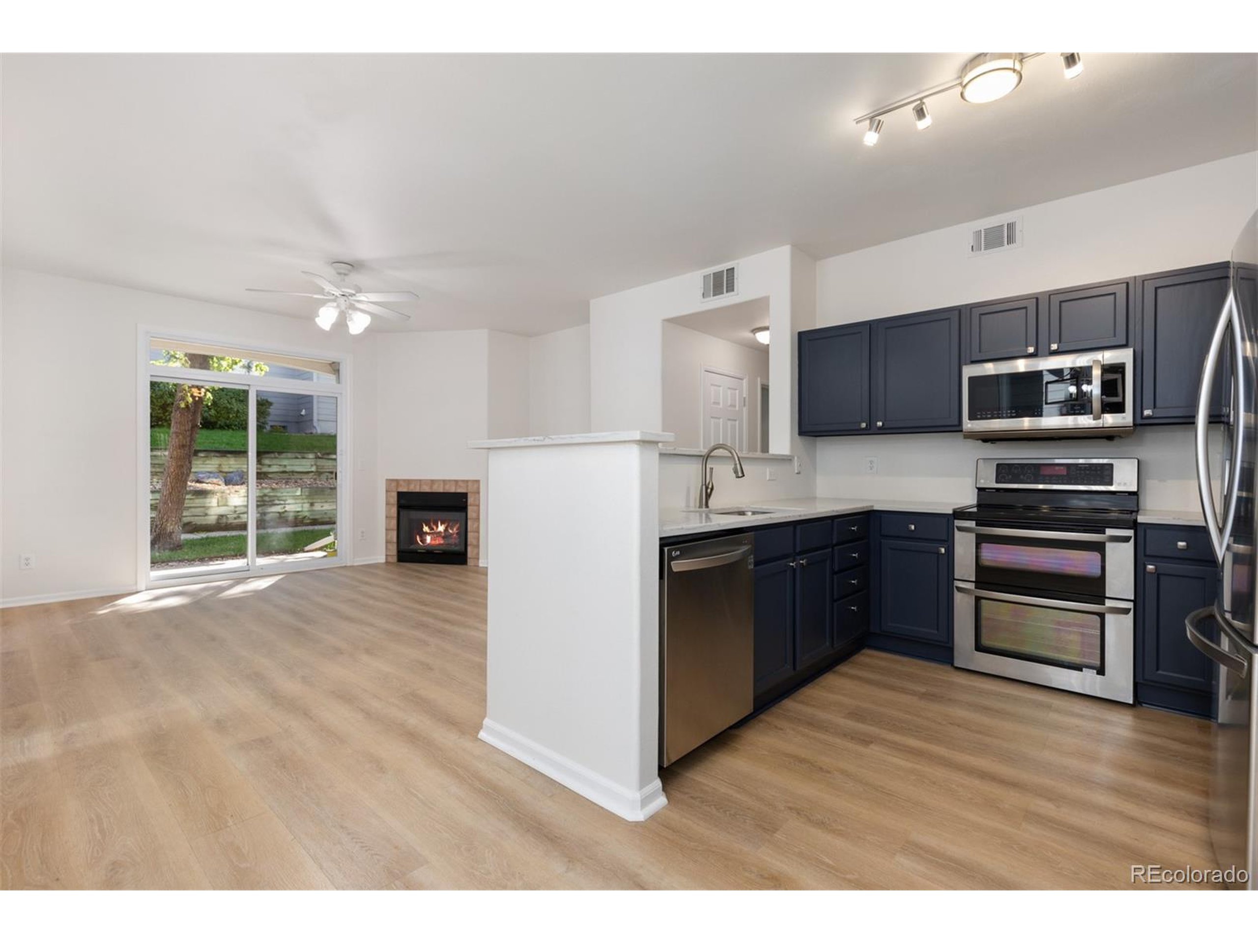 8500 E Jefferson Ave 3C