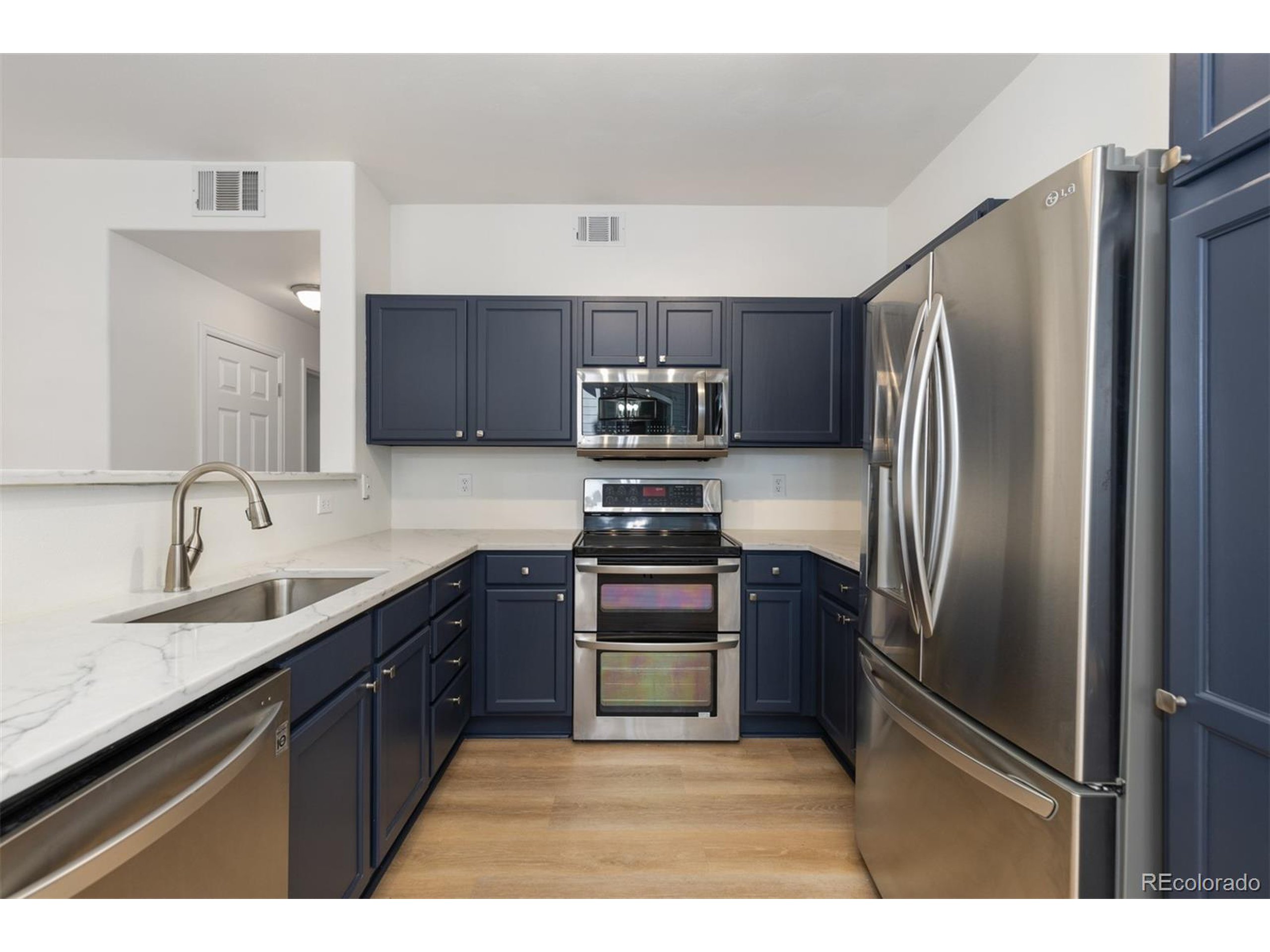 8500 E Jefferson Ave 3C