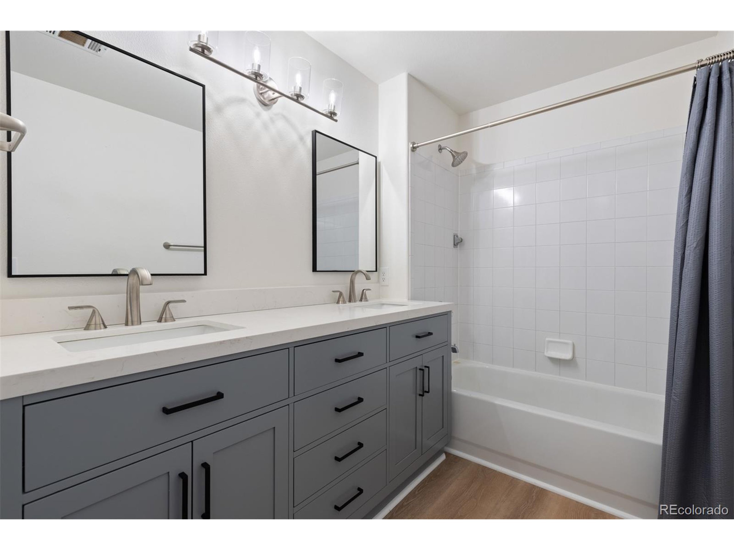 8500 E Jefferson Ave 3C