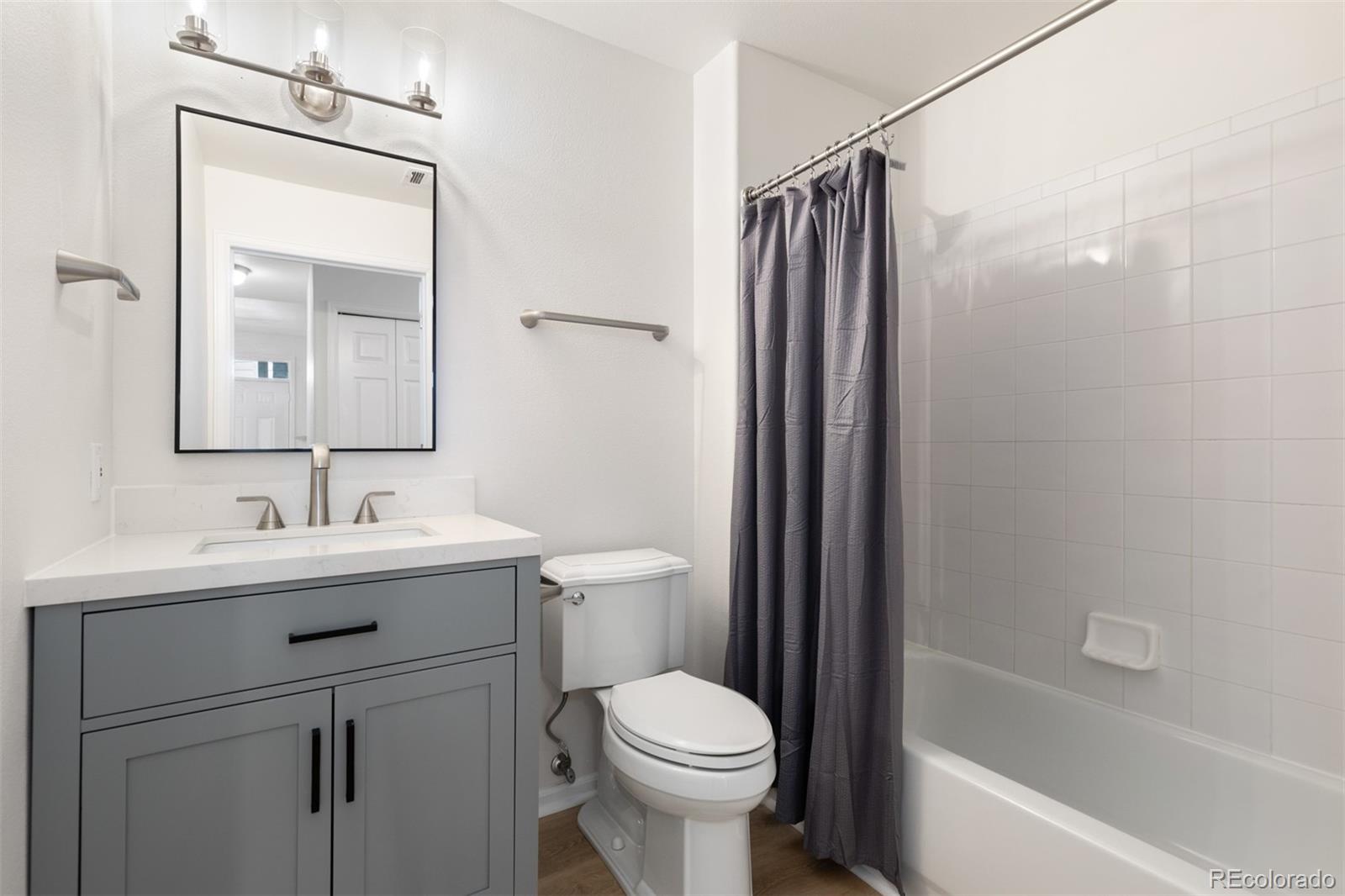 8500 E Jefferson Avenue Unit: 3C