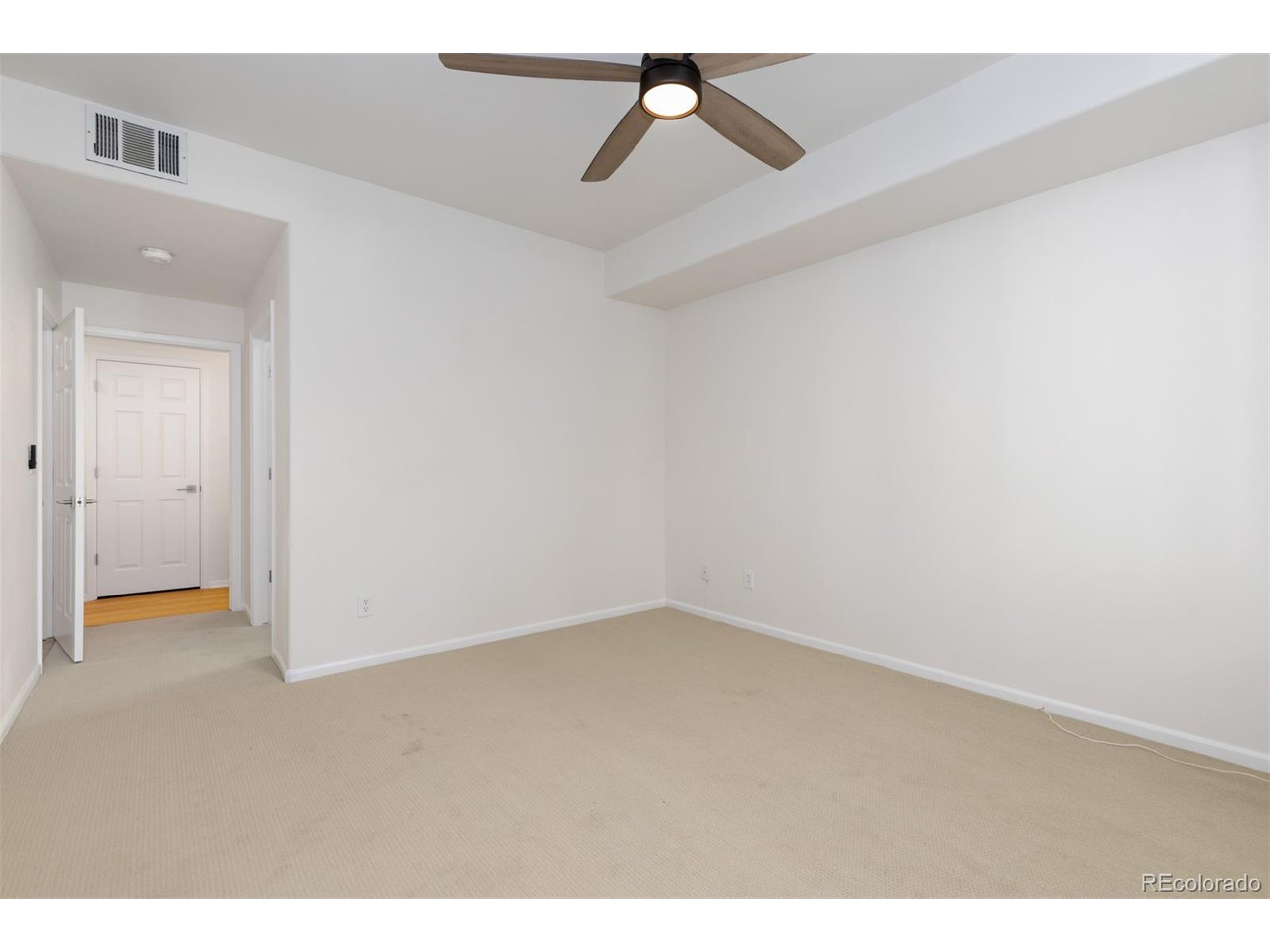 8500 E Jefferson Ave 3C