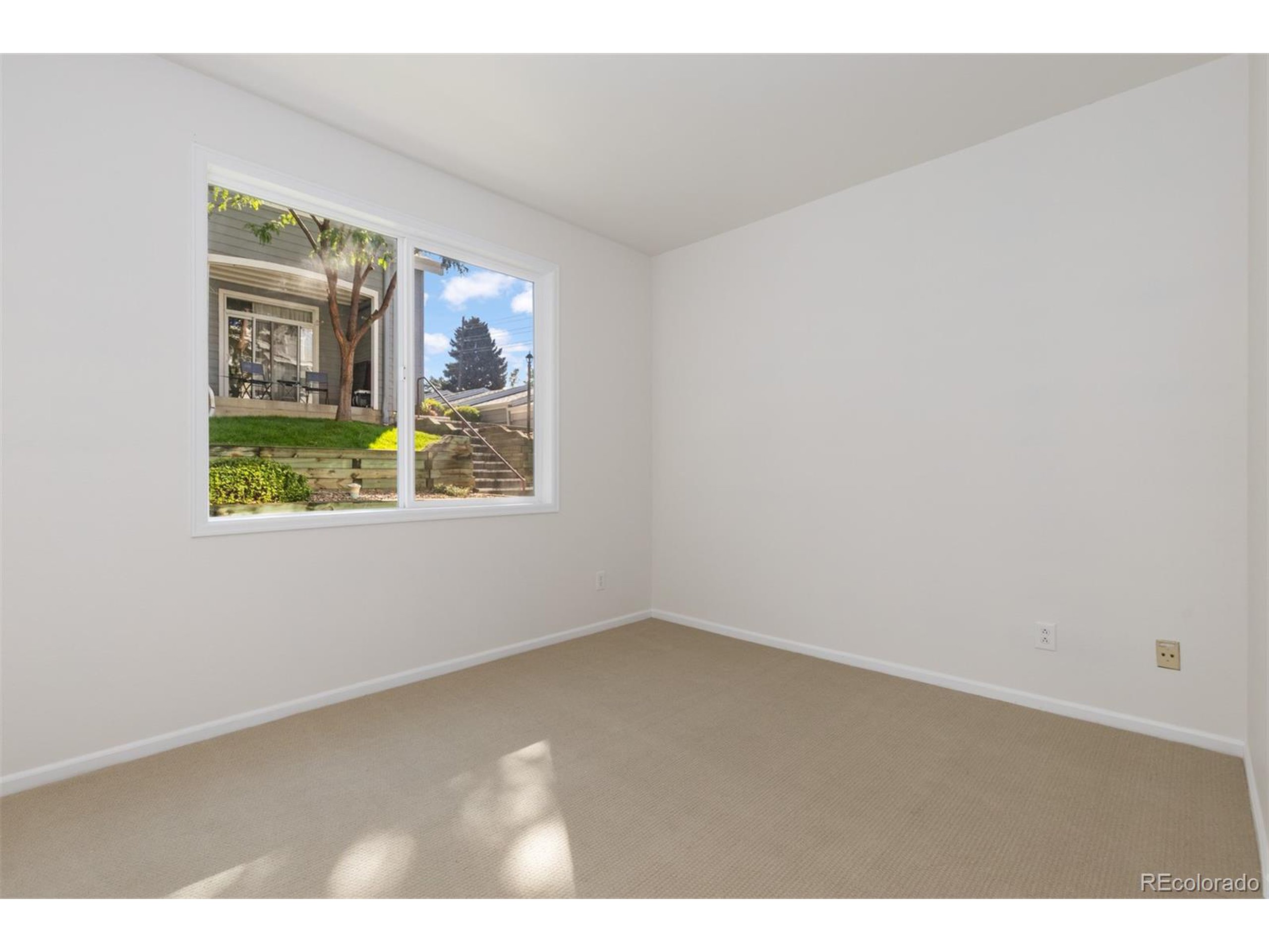 8500 E Jefferson Ave 3C