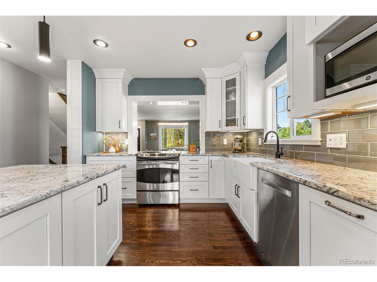 2326 Dogwood Dr