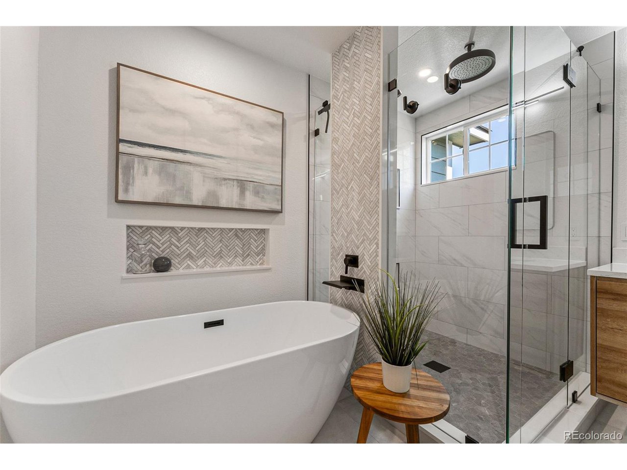 2326 Dogwood Dr
