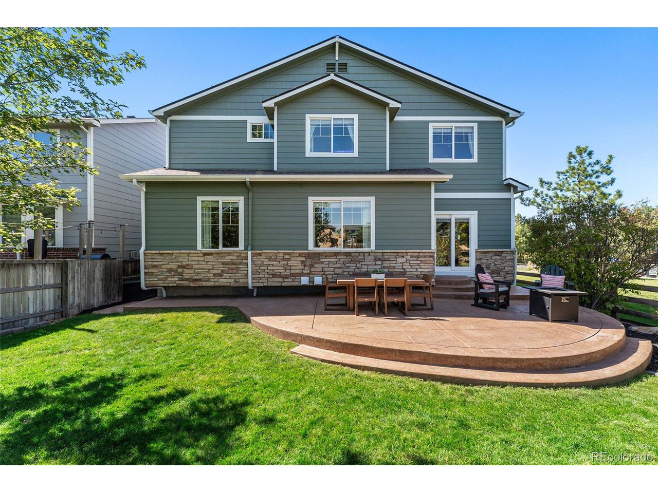 2326 Dogwood Dr