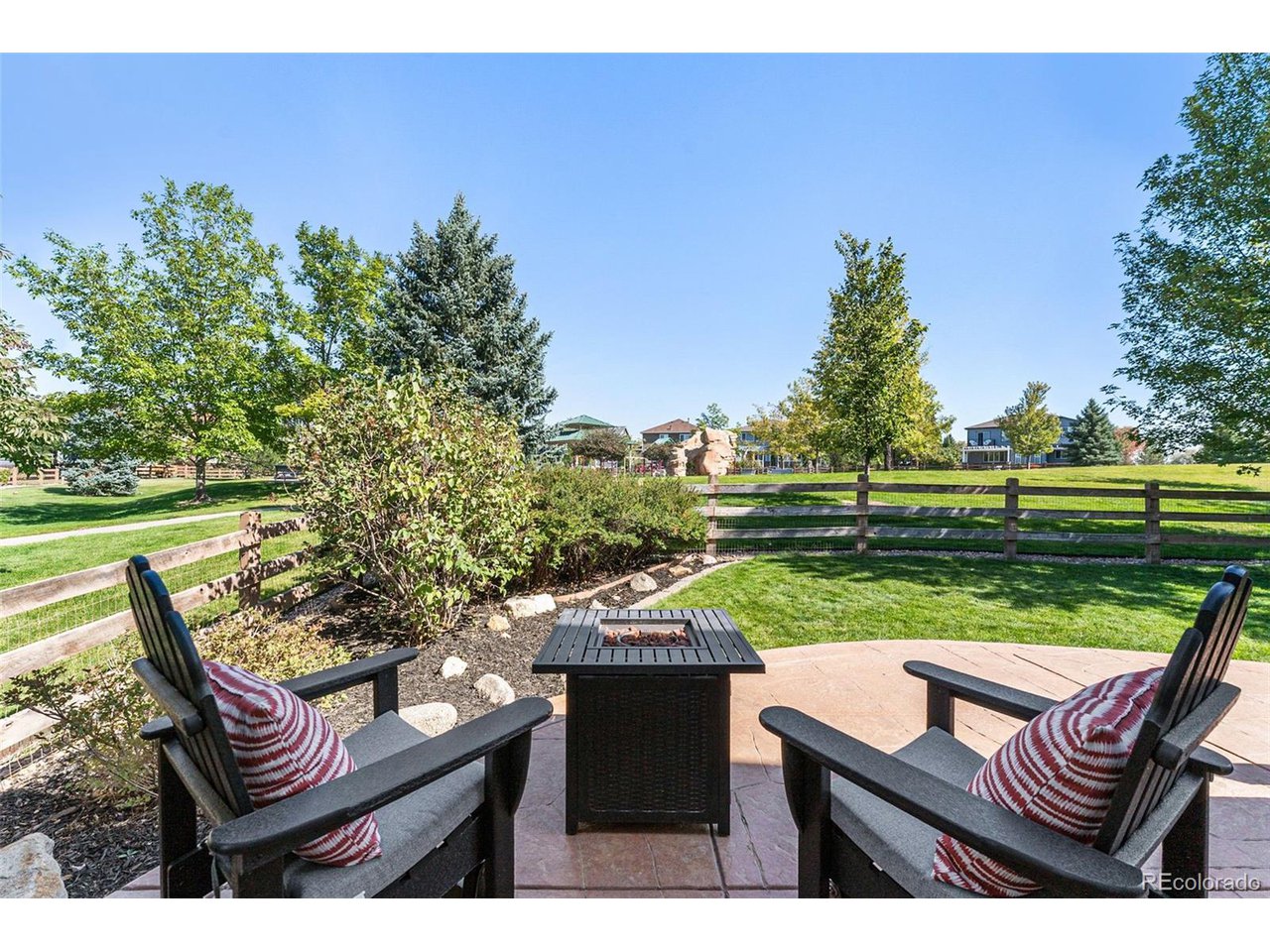 2326 Dogwood Dr
