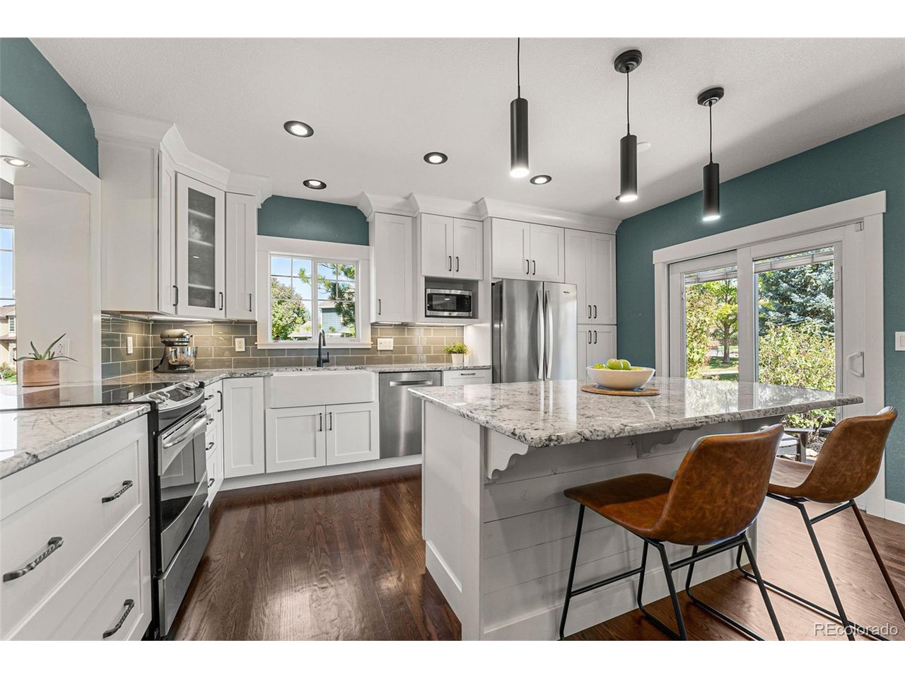 2326 Dogwood Dr