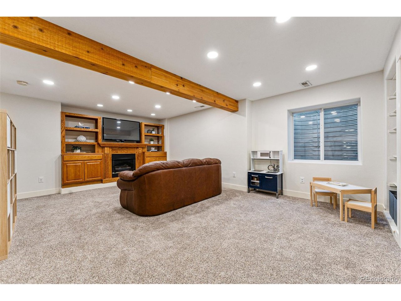 2326 Dogwood Dr
